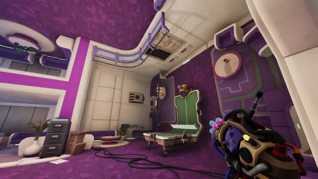 A tool aimed toward a partner in a rotated room